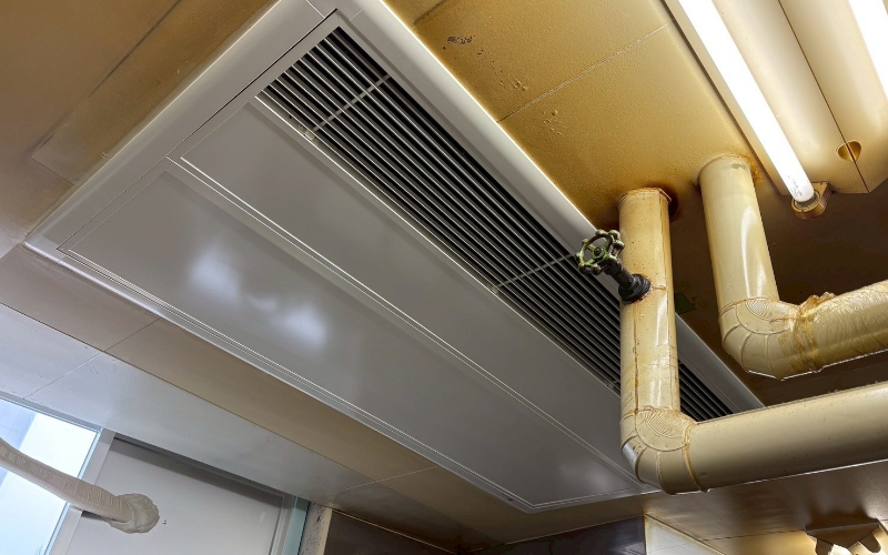 エアコン更新工事 施工写真2