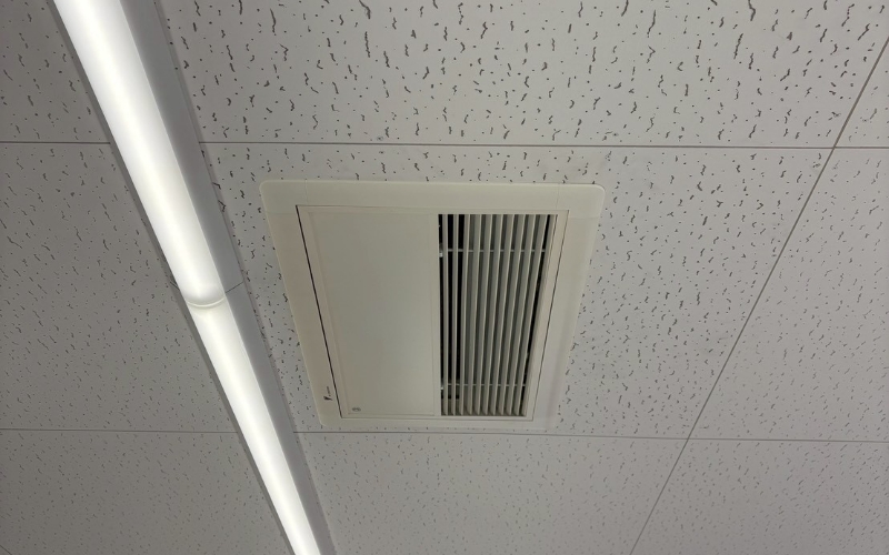 エアコン・換気工事 施工写真3